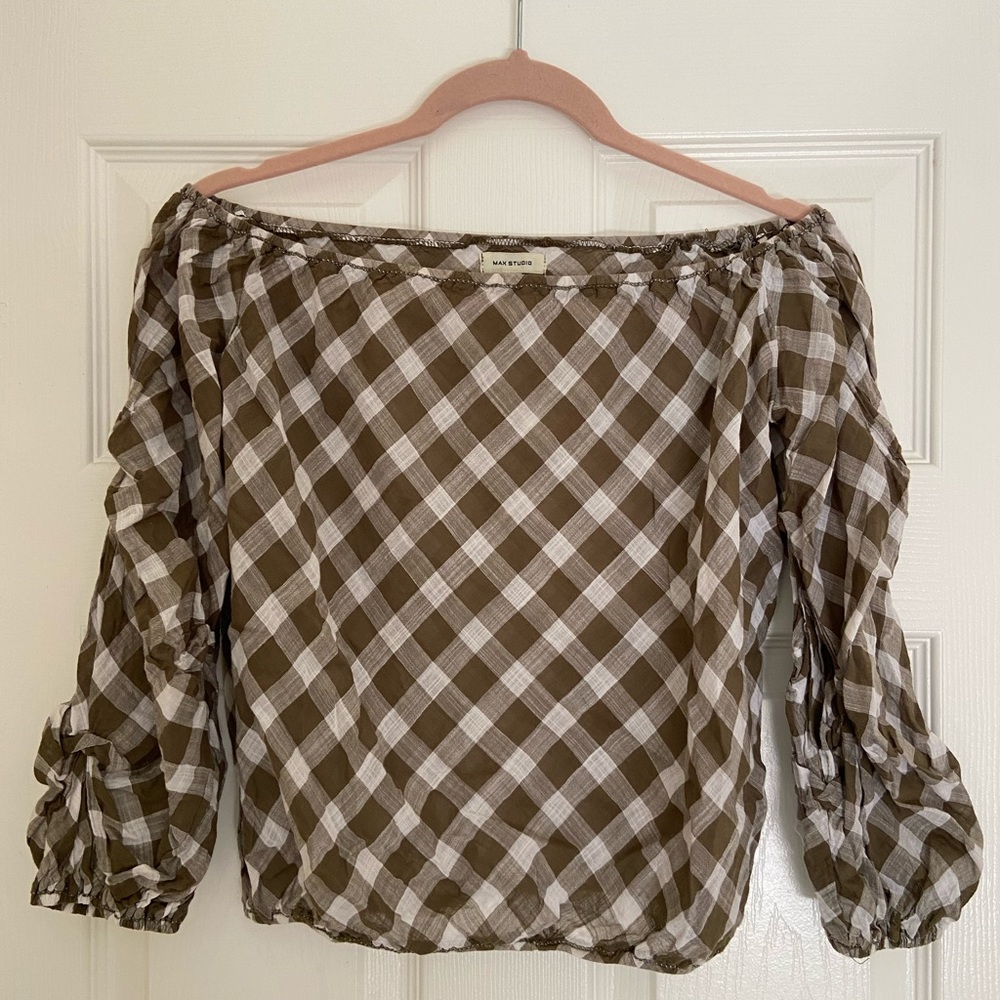 Max Studio | Cute White & Olive Off-Shoulder Top